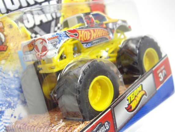 画像: 2012 MONSTER JAM INSIDE TOPPS 【TEAM HOT WHEELS】 WHITE (HW ORIGINALS)