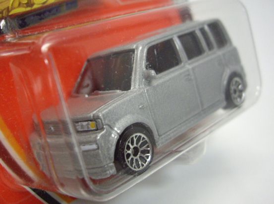 画像: 2005 【TOYOTA SCION XB】 LT.GRAY