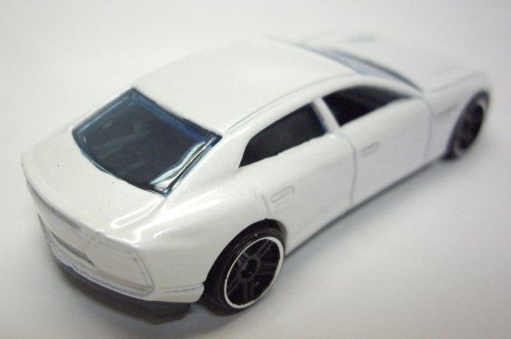 画像: 2012 WALMART EXCLUSIVE MYSTERY MODELS 【LAMBORGHINI ESTOQUE】　WHITE/PR5