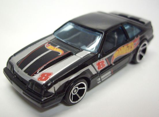 画像: 2012 WALMART EXCLUSIVE MYSTERY MODELS 【'92 FORD MUSTANG】　R.T.BLACK/O5