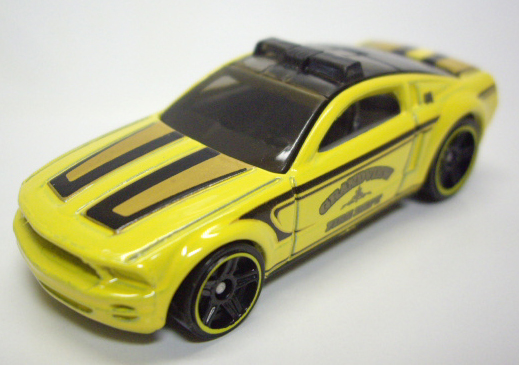 画像: 2012 WALMART EXCLUSIVE MYSTERY MODELS 【FORD MUSTANG GT CONCEPT】　YELLOW/PR5