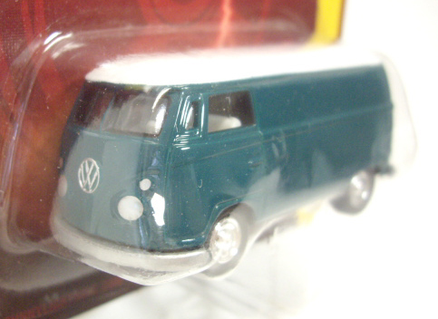 画像: FOREVER 64 R22 【1965 VW TRANSPORTER】 GREEN-WHITE/RR
