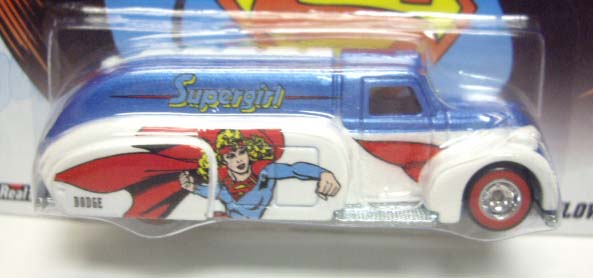 画像: 2012 NOSTALGIC BRANDS - DC COMIC 2 【'38 DODGE AIRFLOW】 WHITE-BLUE/RR (SUPERGIRL)