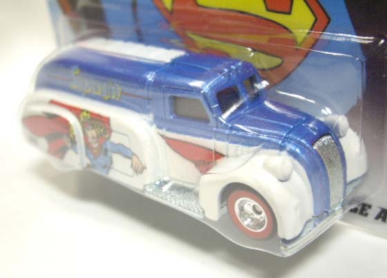 画像: 2012 NOSTALGIC BRANDS - DC COMIC 2 【'38 DODGE AIRFLOW】 WHITE-BLUE/RR (SUPERGIRL)