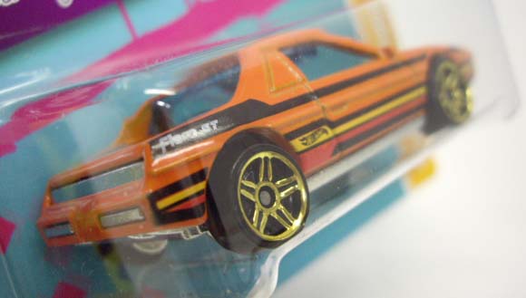 画像: 2012 WALMART EXCLUSIVE "CARS OF THE DECADES" 【'84 PONTIAC FIERO】 ORANGE/PR5