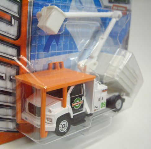 画像: 2012 REAL WORKING RIGS 【MBX TREE TRIMMING TRUCK】 WHITE