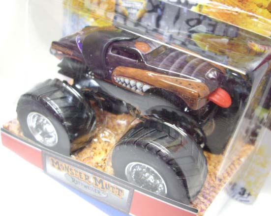 画像: 2012 MONSTER JAM INSIDE TOPPS 【MONSTER MUTT ROTT WEILER】 BROWN