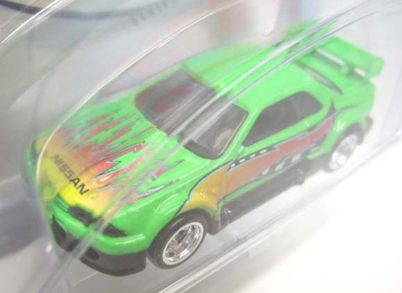 画像: 2003 PREFERRED - SUPER STREET 【NISSAN SKYLINE】　NEON GREEN/RR