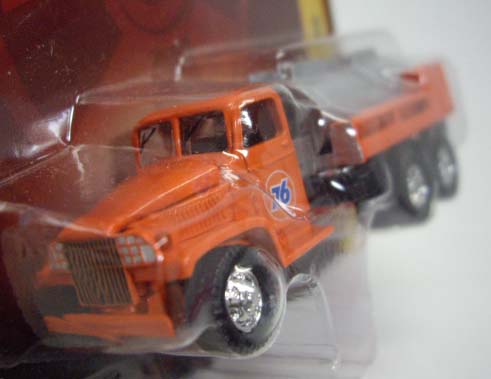 画像: FOREVER 64 R25 【GMC 6X6 TANKER TRUCK】 ORANGE (UNOCAL)