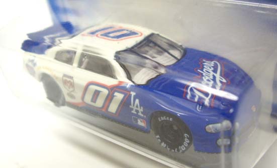 画像: 2001 MLB EXCLUSIVE 【2001 DODGE INTREPID (LOS ANGELS DODGERS)】　BLUE-WHITE/RT