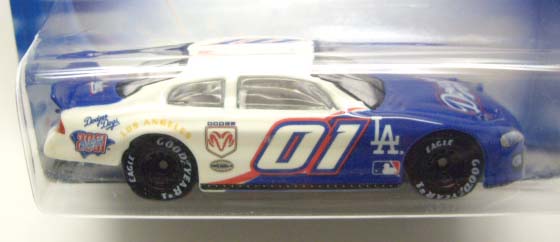 画像: 2001 MLB EXCLUSIVE 【2001 DODGE INTREPID (LOS ANGELS DODGERS)】　BLUE-WHITE/RT