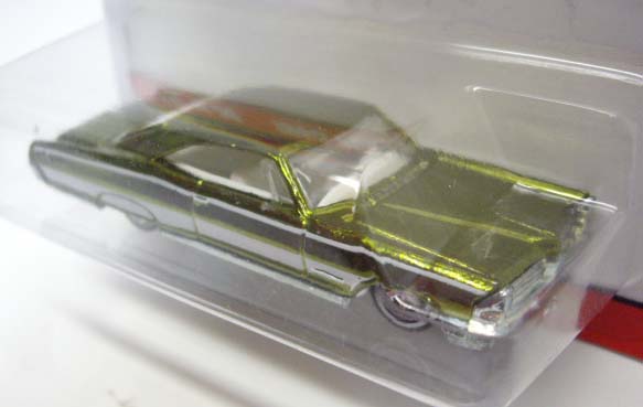 画像: 2006 CLASSICS SERIES 2 【1965 PONTIAC BONNEVILLE】　SPEC.LT.OLIVE/WL