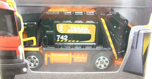 画像: 2012 MATCHBOX 5PACK - CITY WORKS (Skidster / MBX Street Cleaner / Pit King / Mitsubishi L200 / Garbage Truck)