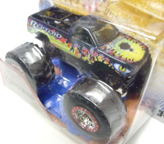 画像: 2013 MONSTER JAM included CRUCHABLE CAR! 【REPTOID】 SPEC.BLACK (SPECTRAFLAMES)