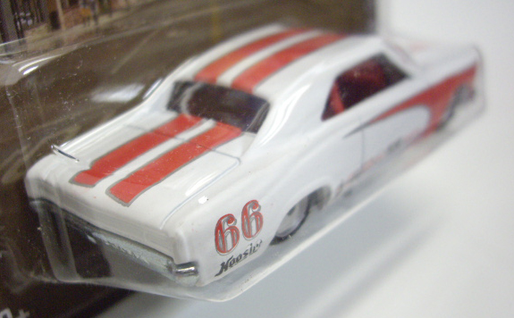 画像: 2013 HW BOULEVARD 【'66 CHEVELLE】 WHITE/RR