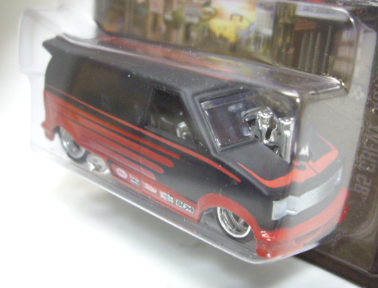 画像: 2013 HW BOULEVARD 【'85 CHEVY ASTRO VAN】 FLAT BLACK-RED/RR (NEW CAST