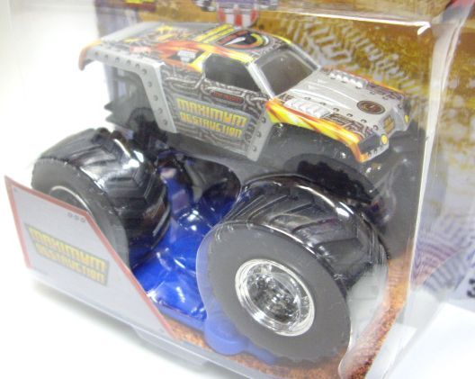 画像: 2013 MONSTER JAM included CRUCHABLE CAR! 【MAXIMUM DESTRUCTION】 SILVER