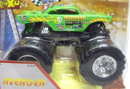 画像: 2013 MONSTER JAM included CRUCHABLE CAR! 【AVENGER】 LT.GREEN