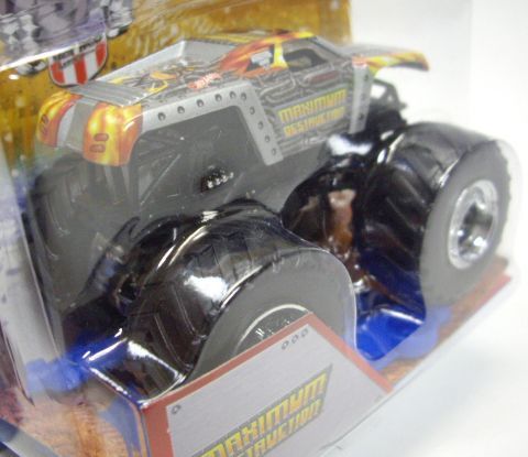 画像: 2013 MONSTER JAM included CRUCHABLE CAR! 【MAXIMUM DESTRUCTION】 SILVER