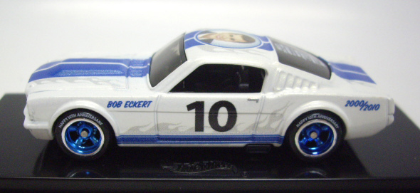 画像: 2013 MATTEL CEO BOB ECKERT HAPPY 10TH ANNIVERSARY 【'65 MUSTANG FASTBACK】　WHITE/RR　(MATTEL EMPLOYEE ONLY)