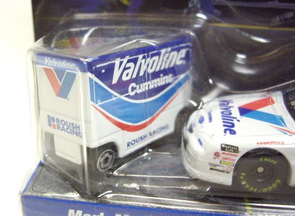 画像: 1998 HOT WHEELS PRO RACING PIT CREW 【#6 TEAM VALVOLINE MARK MARTIN/FORD THUNDERBIRD and TOOL BOX】　BLUE/RR