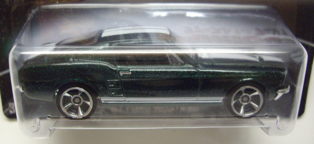 画像: 2013 WALMART EXCLUSIVE "FAST & FURIOUS" 【'67 FORD MUSTANG】 MET.DK.GREEN/MC5 (CHASE) (予約不可） 