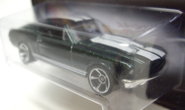 画像: 2013 WALMART EXCLUSIVE "FAST & FURIOUS" 【'67 FORD MUSTANG】 MET.DK.GREEN/MC5 (CHASE) (予約不可） 