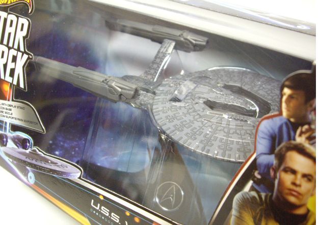 画像: 2013 1/50 STAR TREK 【U.S.S. VENGEANCE】 DK.GRAY （DISPLAY STAND付）