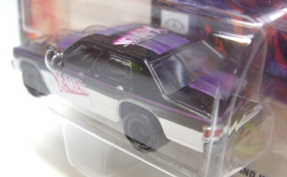 画像: 2003 JOHNNY LIGHTNING X-MEN 【THE UNCANNY X-MEN - CROWN VICTORIA】 BLACK-WHITE