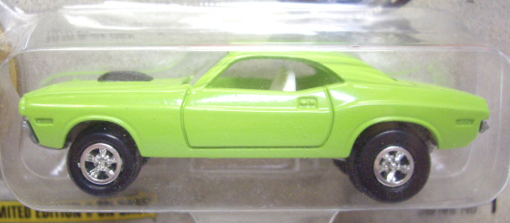 画像: 1996 JOHNNY LIGHTNING - MUSCLE CARS USA 【1970 DODGE CHALLENGER】　LT.GREEN