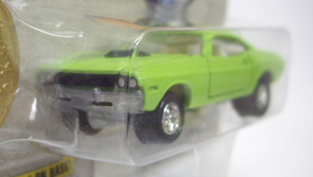 画像: 1996 JOHNNY LIGHTNING - MUSCLE CARS USA 【1970 DODGE CHALLENGER】　LT.GREEN