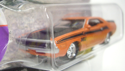 画像: 1998 JOHNNY LIGHTNING - MUSCLE CARS USA 【1970 DODGE CHALLENGER T/A】　ORANGE