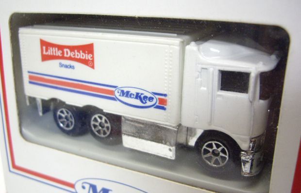 画像: 1995 LITTLE DEBBIE EXCLUSIVE 3PACK【SERIES 1】 Delivery Truck / '32 Ford Delivery / Hiway Hauler  