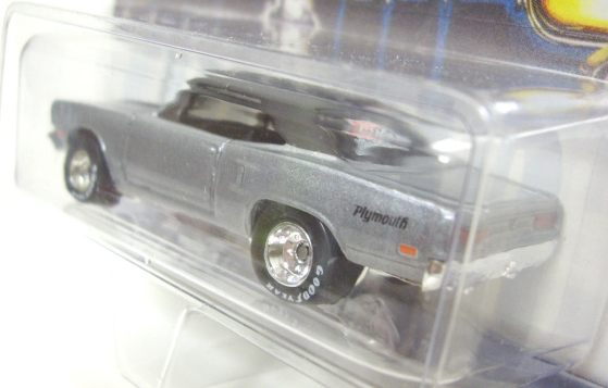 画像: 2002 WALMART EXCLUSIVE MOTOR CITY CLASSICS 【'70 PLYMOUTH ROADRUNNER】 GRAY-BLACK/RR