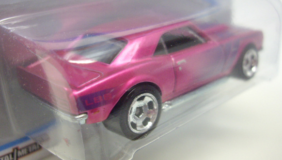 画像: 2013 COOL CLASSICS 【'68 COPO CAMARO】 SPEC.FROST PINK/RS(CHASE:台紙のOTTOが赤色）