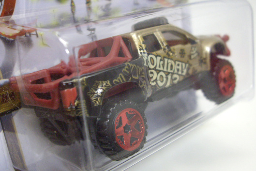 画像: 2013 WALMART EXCLUSIVE HOLIDAY HOT RODS 【SANDBLASTER】　CHAMPAGNE/C5SP