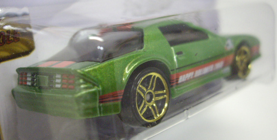 画像: 2013 WALMART EXCLUSIVE HOLIDAY HOT RODS 【1985 CHEVROLET CAMARO IROC-Z】 GREEN/PR5