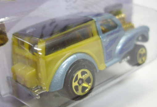 画像: 2013 WALMART EXCLUSIVE HOLIDAY HOT RODS 【MORRIS WAGON】　LT.BLUE/5SP