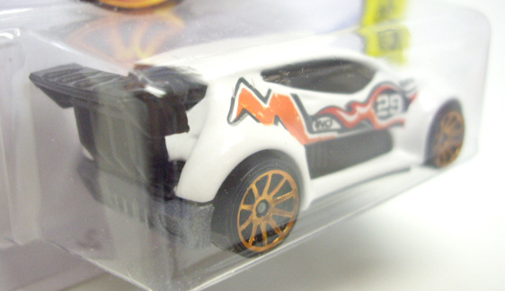 画像: 【FAST 4WD】　WHITE/10SP (NEW CAST)