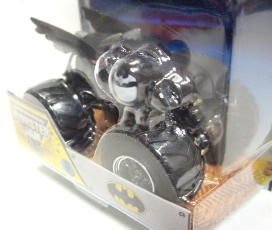 画像: 2014 MONSTER JAM included MONSTER JAM FIGURE! 【BATMAN】 BLACK(2014 NEW LOOK!)