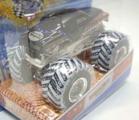 画像: 2013 MONSTER JAM - SPECIAL HOLIDAY EDITION! 【MONSTER MUTT ROTT WEILER】 DK.BROWN