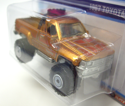 画像: 2014 COOL CLASSICS 【1987 TOYOTA PICKUP】 SPEC.FROST ORANGE/CT (台紙のOTTOがピンク）