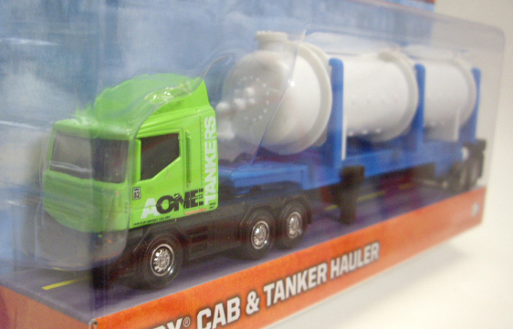 画像: 2013 SUPER CONVOY  【MBX CAB & TANKER HAULER】 LT.GREEN