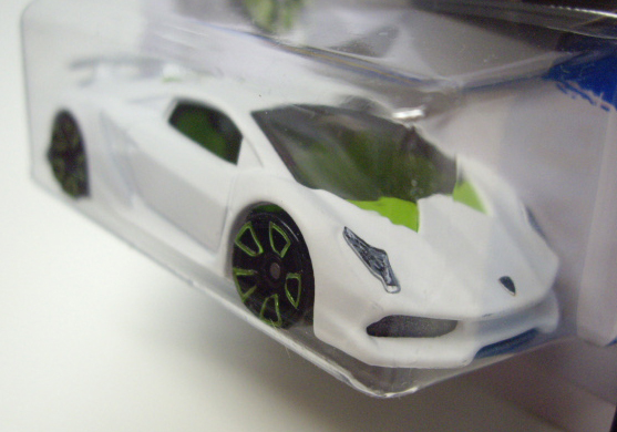 画像: 【LAMBORGHINI SESTO ELEMENTO】　FLAT WHITE/FTE2 (NEW CAST) (インターナショナル・ショートカード) 