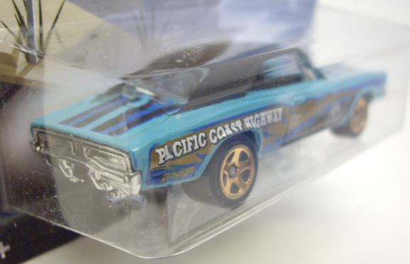 画像: 2014 WALMART EXCLUSIVE - HW ROAD TRIPPIN' 【'69 DODGE CHARGER】　LT.BLUE/5SP