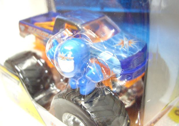 画像: 2014 MONSTER JAM included MONSTER JAM FIGURE! 【ILLUMINATOR】 BLUE (EDGE GLOW/ROLL CAGE)