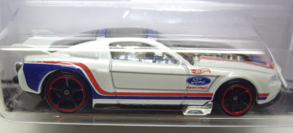 画像: 2014 WALMART EXCLUSIVE - MUSTANG 50 YEARS 【'13 FORD MUSTANG】 WHITE/O5