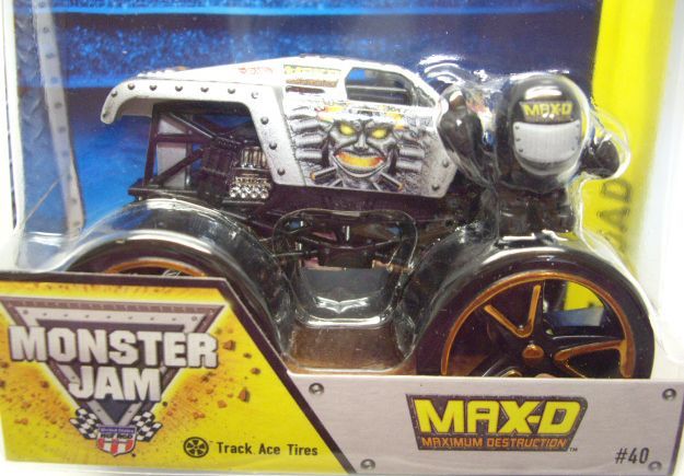 画像: 2014 MONSTER JAM included MONSTER JAM FIGURE! 【MAX-D】 SILVER (TRACK ACE TIRES)