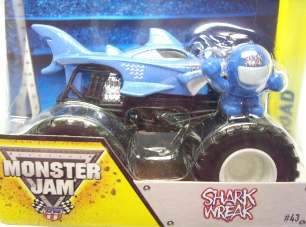 画像: 2014 MONSTER JAM included MONSTER JAM FIGURE! 【SHARK WREAK】 LT.BLUE