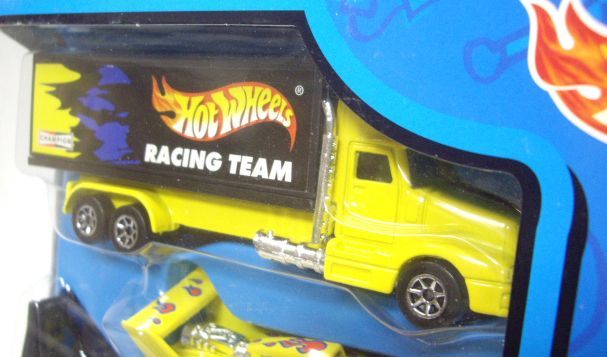 画像: 1998 HOT WHEELS RACING HAULER PACK 【HYDROPLANE】　YELLOW